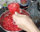 A picture of step 5 of Tarbooz ka sharbat.