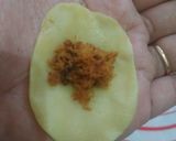 Foto langkah ke 3 dari resep Pastel mini isi abon Lembut dan Renyah.