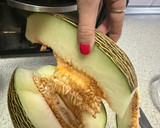 Foto del paso 1 de la receta: Melón con Jamón