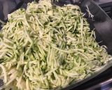 Une image de l'étape 2 de Gratin de légumes râpés (courgettes panais et navets) au fromage.