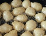 صورة لخطوة 2 من وصفة لقيمات بحبة البركة