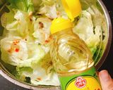 Hình bước làm 4 của món Salad xà lách trộn thịt bò