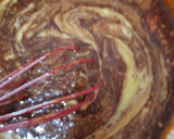 Foto langkah ke 5 dari resep Bolu Karamel (Sarang Semut).