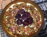 Une image de l'étape 12 de Flan surprise aux prunes et rhubarbe rose.