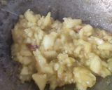 A picture of step 11 of Apple pie with strawberry cream.
