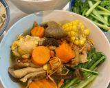 Hình bước làm 4 của món Gà tiềm 8 loại nấm 🍄‍🟫🍄