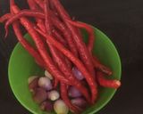 Foto langkah ke 1 dari resep 8. TKTB (teri kentang telor balado).