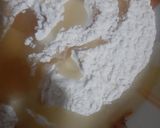 A picture of step 3 of Walnuts honey pancakes.