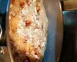 A picture of step 8 of Peanut butter ice cream with banana caramel cake.