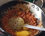 A picture of step 4 of Chettinad Scrambled Egg masala.