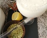 Une image de l'étape 1 de Milkshake fraises pistaches 🍓.