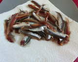 Foto del paso 4 de la receta: Coca individuales de pimiento y boquerones