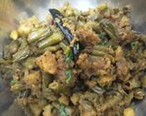 A picture of step 4 of Beans in poppy paste.