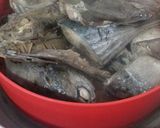 Foto langkah ke 1 dari resep Oseng Tongkol Pedas.