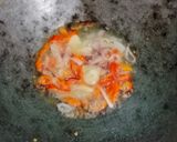 Foto langkah ke 2 dari resep Tumis Jamur Tiram Jagung Pedas.