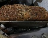 Foto del paso 9 de la receta: Pan casero tipo lactal pero con orégano y semillas de sésamo o cebolla