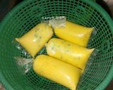 Foto langkah ke 4 dari resep Rolade Telur Asam Manis.