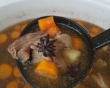 Foto langkah ke 6 dari resep Sup Iga Rempah Slow Cooker.
