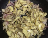 A picture of step 4 of Beef stroganoff.