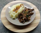 Foto del paso 7 de la receta: Hígado en salsa con puré de patatas