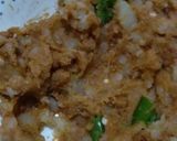 A picture of step 4 of Pani puri.