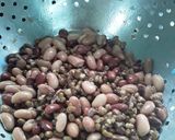 A picture of step 1 of Rajma coconut dal tadka.