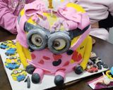 Foto del paso 9 de la receta: Torta Minions!! Para Lara💛💛💛