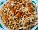 Foto langkah ke 9 dari resep Mie Goreng Veggie.