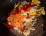 Foto del paso 4 de la receta: Salteado de Pollo con Verduras y Arroz Integral