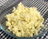 A picture of step 2 of Punjabi Aloo Paratha.