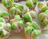 Foto langkah ke 10 dari resep Bolu Kukus Sprite 😉.