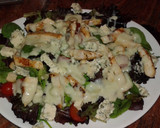Foto del paso 4 de la receta: Ensalada templada de pollo y queso azul con salsa templada de roquefort