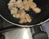 A picture of step 2 of White Mushroom Sauce 🍄.