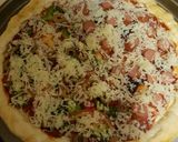 صورة لخطوة 7 من وصفة بيتزا محشيه بالاطراف طعمها بيشهي🍕