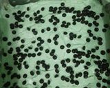 Foto langkah ke 5 dari resep Bolu pandan panggang.