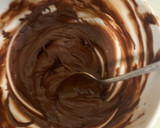 Foto del paso 2 de la receta: Cobertura de chocolate para tartas