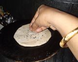 A picture of step 19 of Amritsari aloo kulcha.