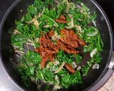 Foto del paso 2 de la receta: Maccheroni alla Kale e Pomodoro Secchi