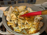 Pollo con salsa de hongos