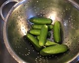 Une image de l'étape 2 de Salade de minis concombres farcis saumon tzatziki et aneth.