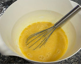 Foto del paso 1 de la receta: Bizcocho de yogur y limón