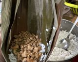 Foto langkah ke 4 dari resep Bacang Ketan Isi Daging Ayam & Sapi.