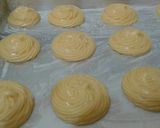 Foto langkah ke 3 dari resep Kue Sus / Choux isi Nutella.