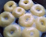 Foto langkah ke 9 dari resep Donat empuk tanpa ulen tanpa mixer.