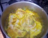 Foto del paso 2 de la receta: Sopa de verduritas con tortilla de huevo