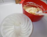 Kuglóf  tejszínhabbal recept fázis 9 fotója