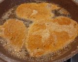 A picture of step 5 of Fried Chicken Cutlets.