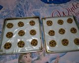 Foto langkah ke 4 dari resep Choco chips cookies.