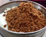 A picture of step 3 of Ice Cream Cake.