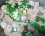 Foto langkah ke 5 dari resep Sop Sosis.